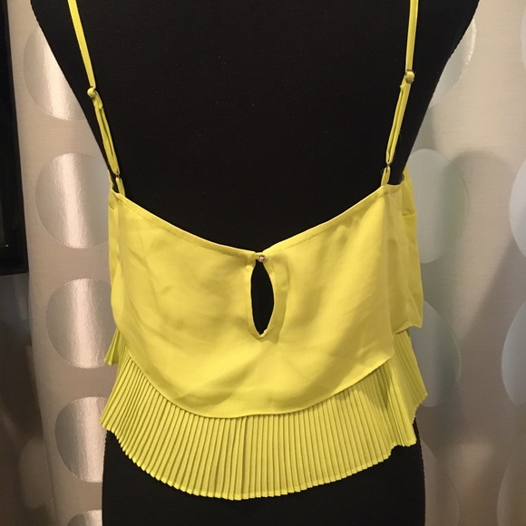 BEBE kiwi green bling ruffle cami top size Small - Picture 5 of 6